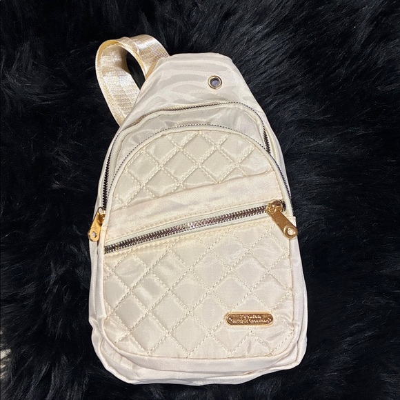 Accessories - White Quilted Sling Bag‎ with Gold Accents